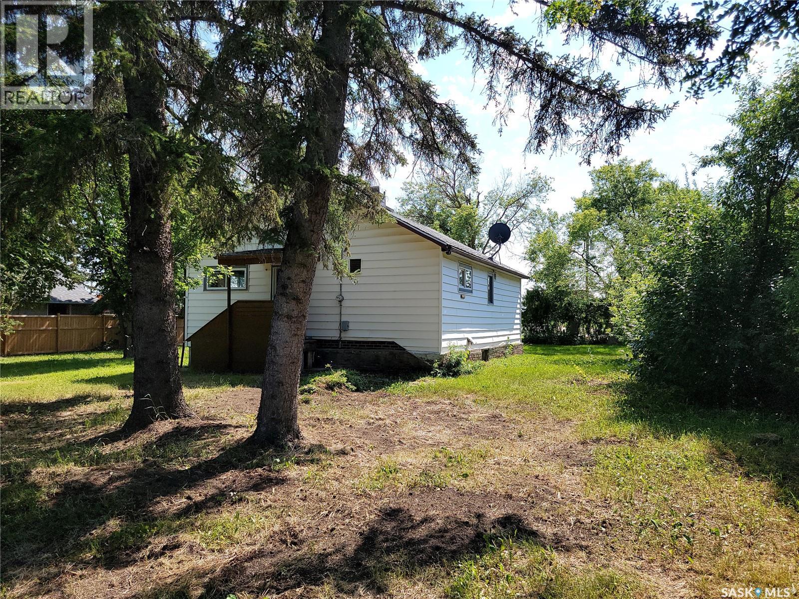 273 1st Avenue W, Unity, Saskatchewan  S0K 4L0 - Photo 17 - SK045247