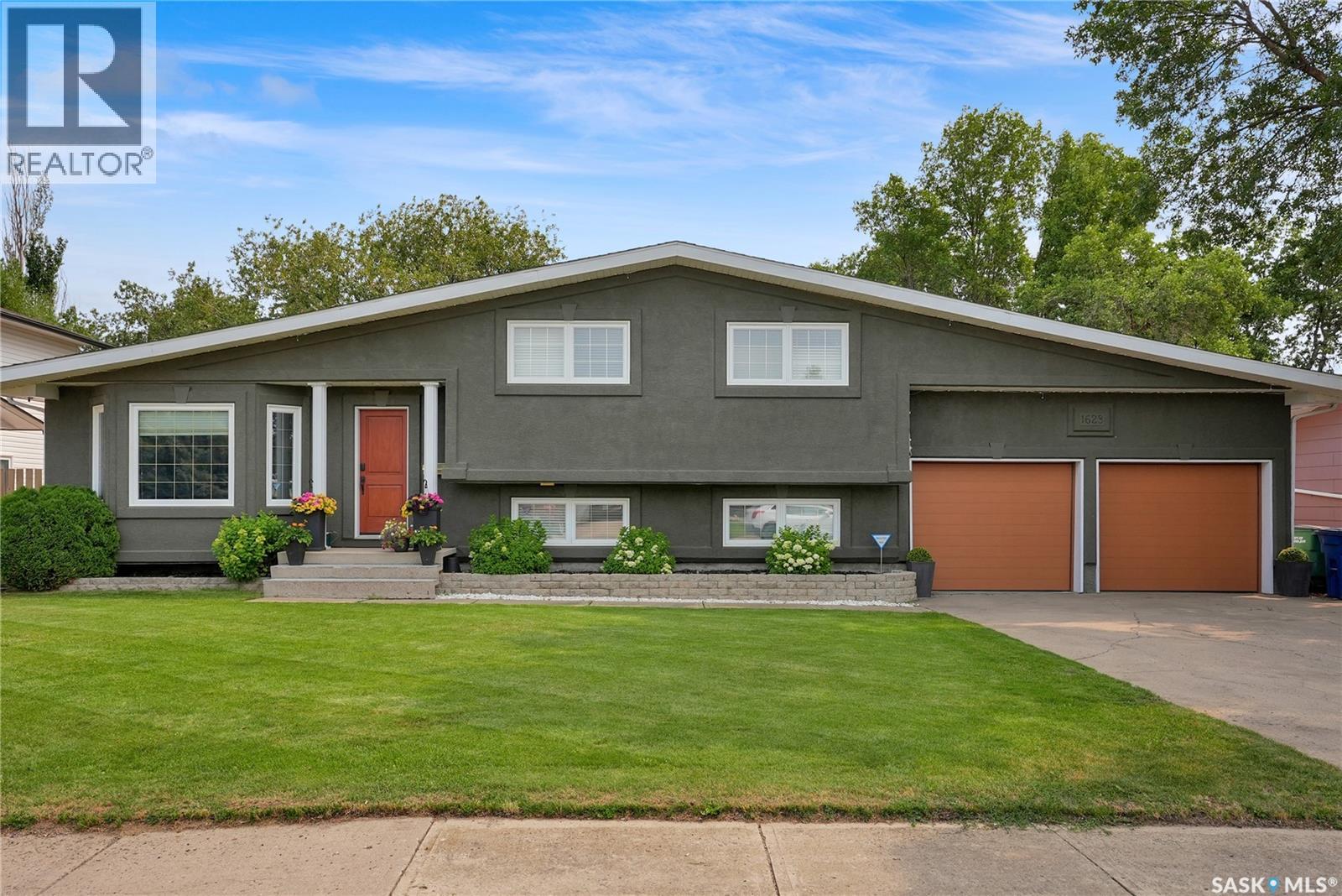1623 General Crescent, Moose Jaw, Saskatchewan  S6H 6M2 - Photo 4 - SK045245