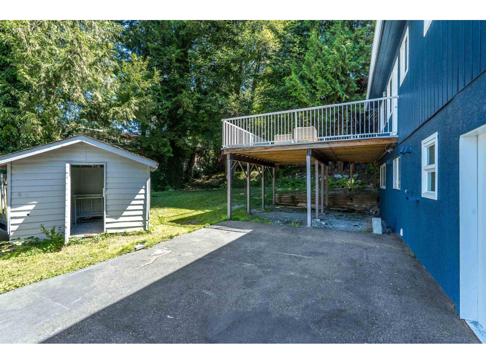 11291 Regal Drive, Surrey, British Columbia  V3V 2S5 - Photo 3 - R3154221