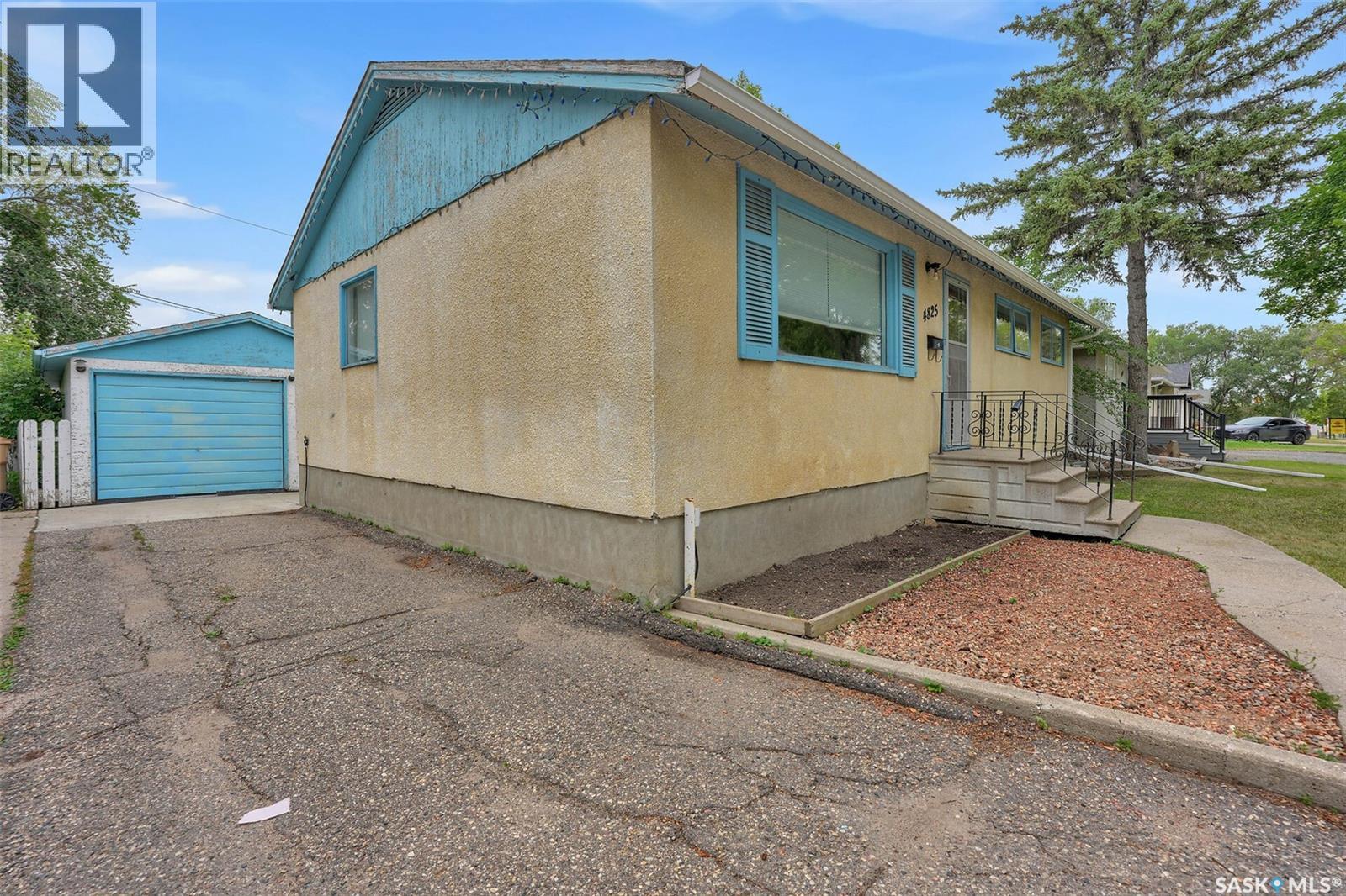 4825 Sherwood Drive, Regina, Saskatchewan  S4R 4B9 - Photo 3 - SK045179