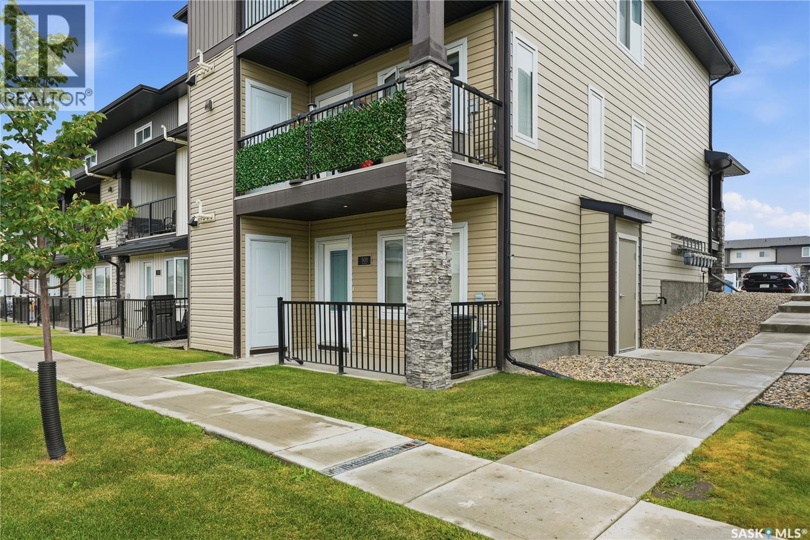 501 110 Akhtar Bend, Saskatoon, Saskatchewan  S7W 0Y9 - Photo 2 - SK044784