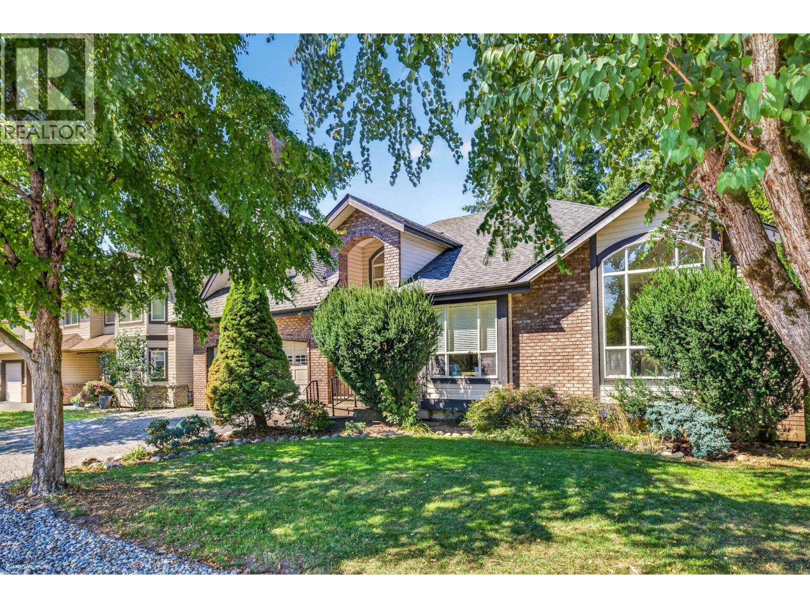 23269 124a Avenue, Maple Ridge, British Columbia  V2X 1R6 - Photo 2 - R3154007