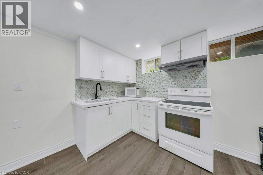 396 Hazel Street, Waterloo, Ontario  N2L 3P6 - Photo 29 - 40854912