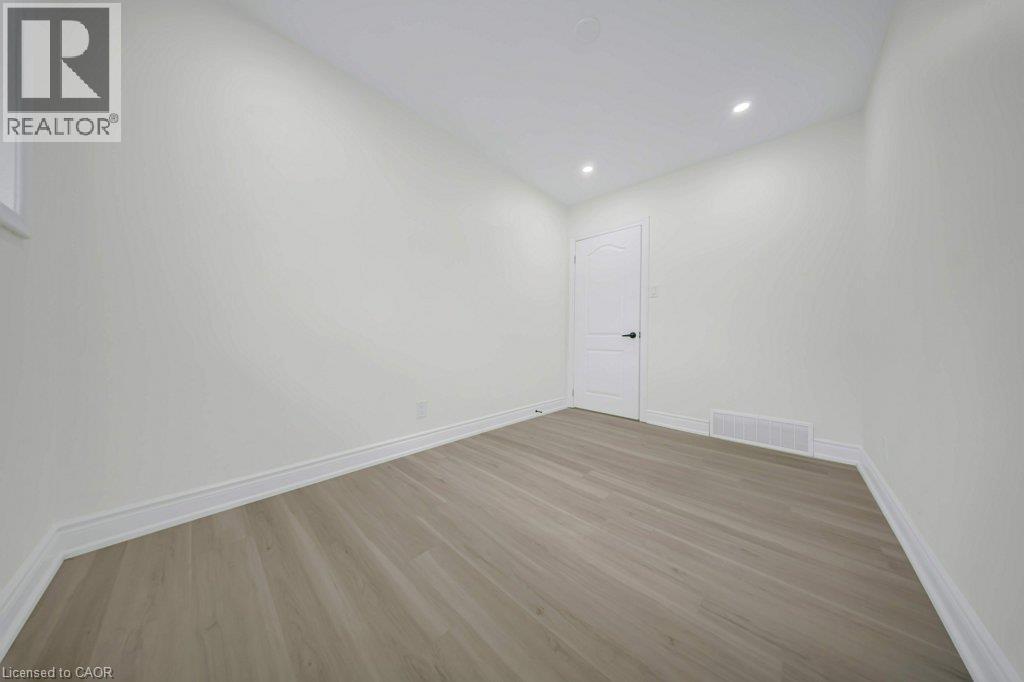 396 Hazel Street, Waterloo, Ontario  N2L 3P6 - Photo 24 - 40854940