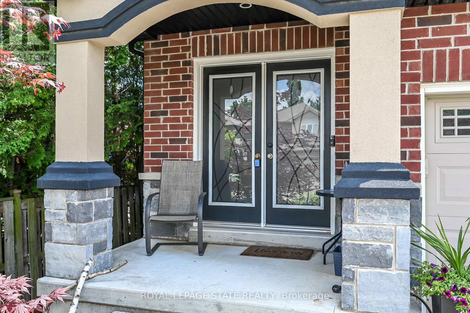 71 Jessica Street, Hamilton, Ontario  L8E 4A3 - Photo 4 - X12722576