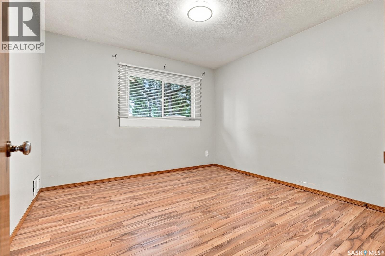 1915 Dufferin Avenue, Saskatoon, Saskatchewan  S7J 1B6 - Photo 23 - SK044930