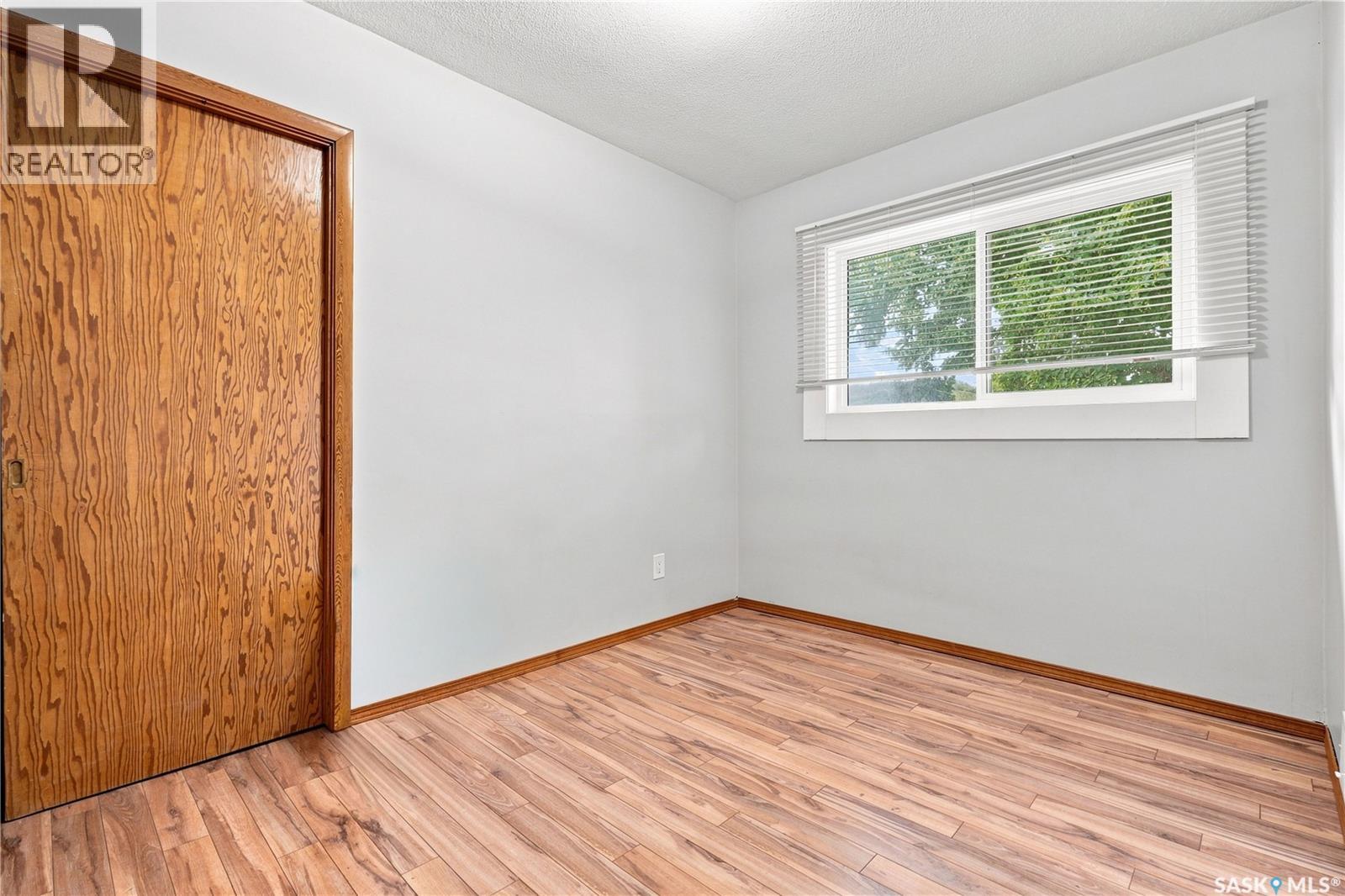 1915 Dufferin Avenue, Saskatoon, Saskatchewan  S7J 1B6 - Photo 18 - SK044930