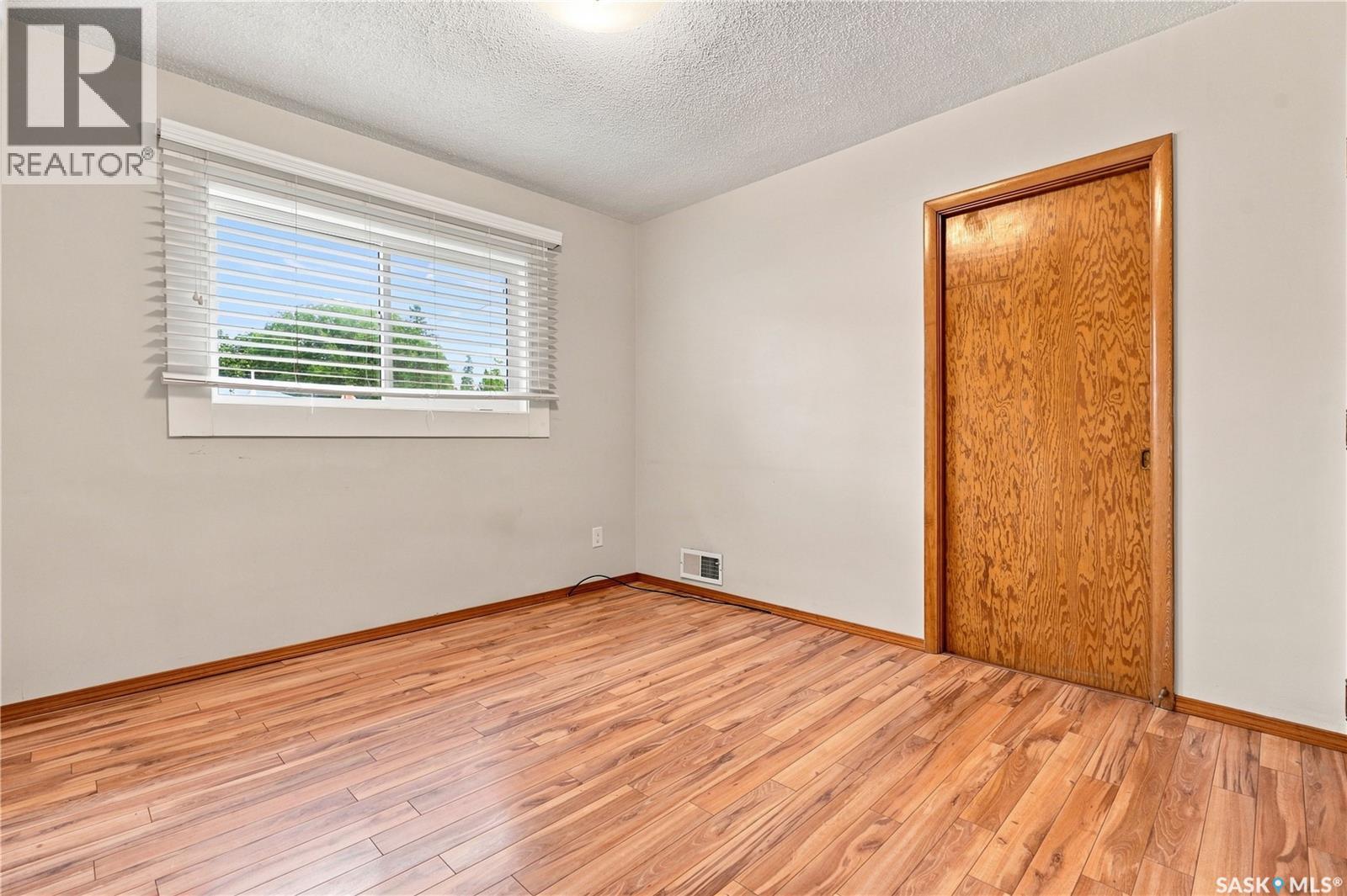 1915 Dufferin Avenue, Saskatoon, Saskatchewan  S7J 1B6 - Photo 22 - SK044930