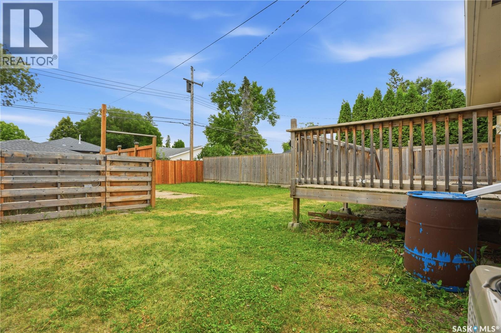 1915 Dufferin Avenue, Saskatoon, Saskatchewan  S7J 1B6 - Photo 46 - SK044930