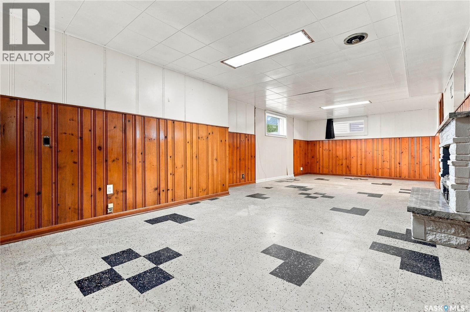 1915 Dufferin Avenue, Saskatoon, Saskatchewan  S7J 1B6 - Photo 30 - SK044930