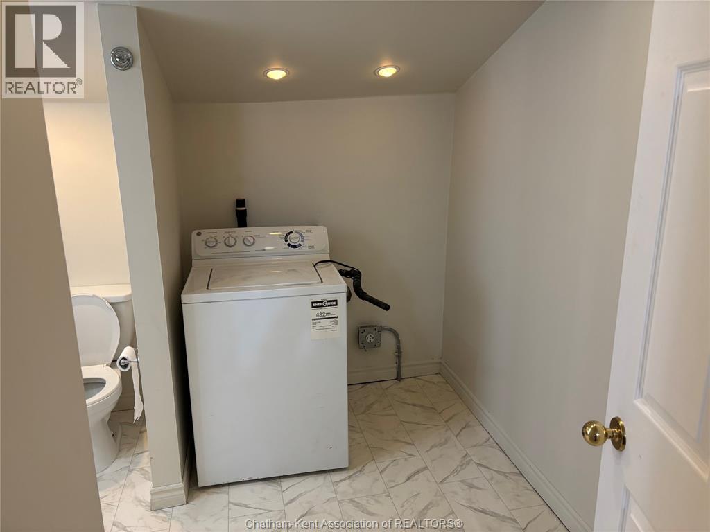 26 Charteris Street, Chatham, Ontario  N7M 3S8 - Photo 8 - 26019514