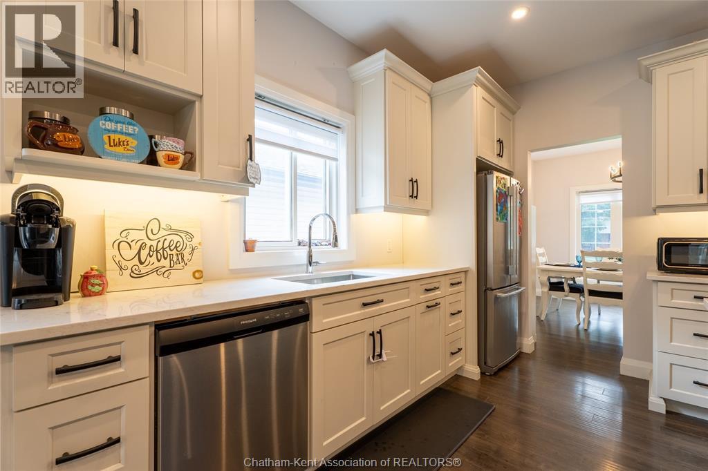 339 Oak Street West, Bothwell, Ontario  N0P 1C0 - Photo 5 - 26019440