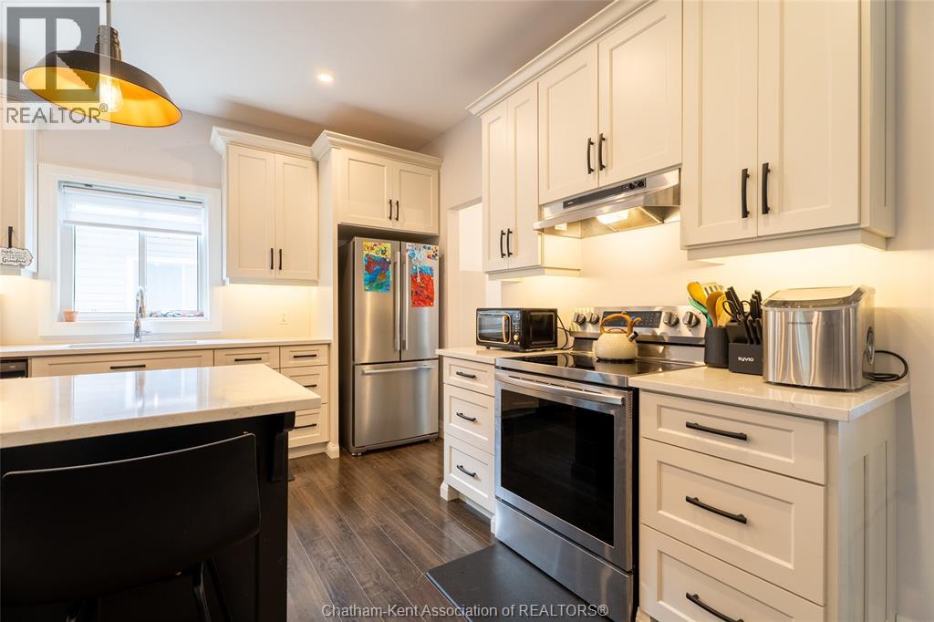 339 Oak Street West, Bothwell, Ontario  N0P 1C0 - Photo 8 - 26019440