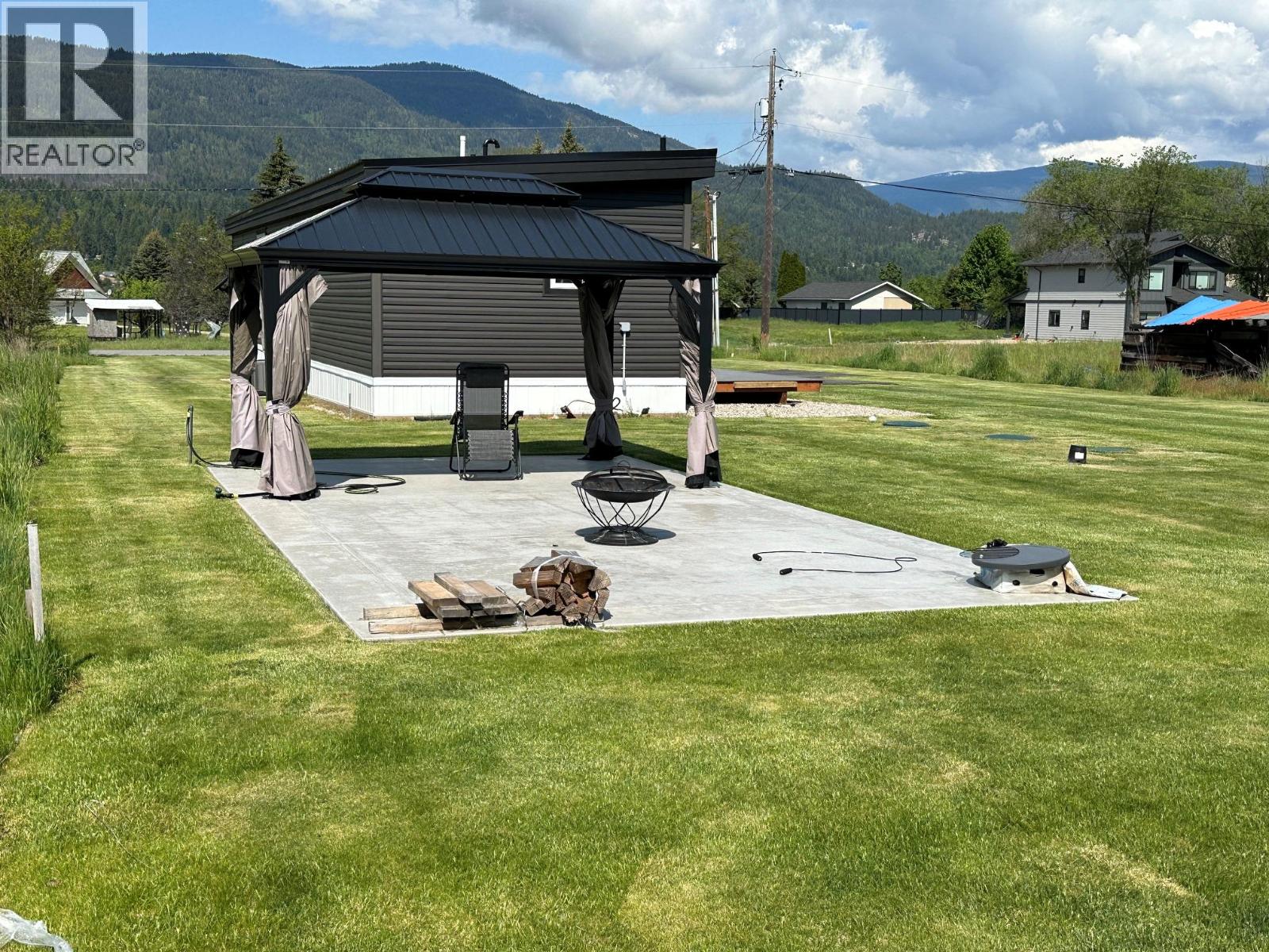928 Waterloo Crescent, Castlegar, British Columbia  V1N 4M3 - Photo 6 - 10389931