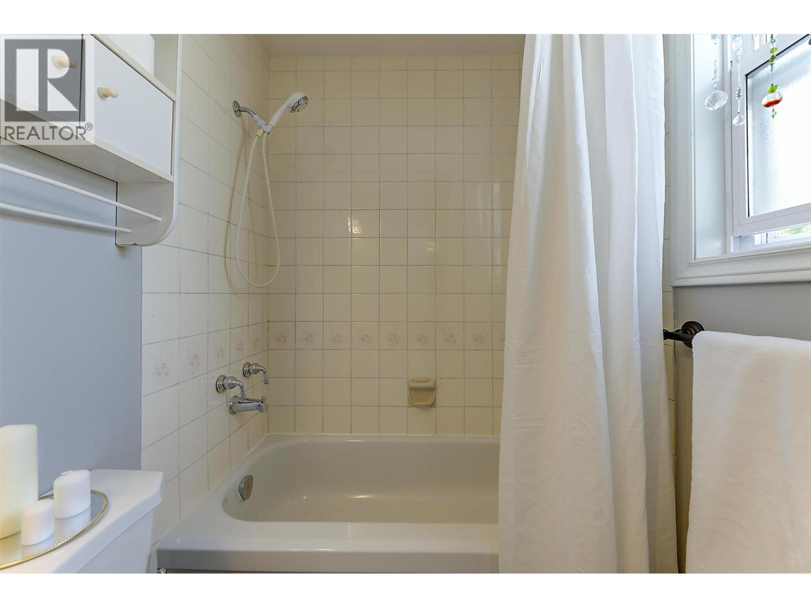 3155 Gordon Drive Unit# 404, Kelowna, British Columbia  V1W 3N6 - Photo 24 - 10395594