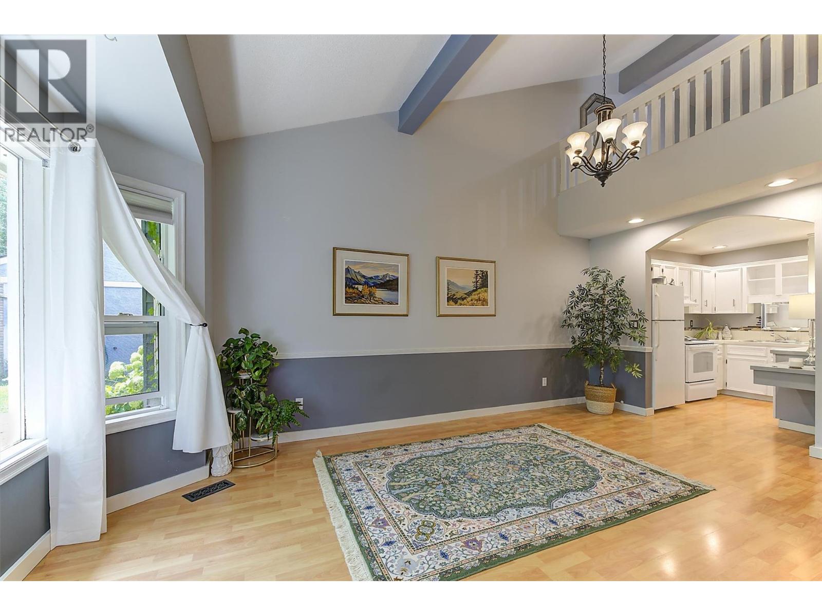 3155 Gordon Drive Unit# 404, Kelowna, British Columbia  V1W 3N6 - Photo 4 - 10395594
