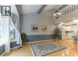 3155 Gordon Drive Unit# 404, Kelowna, British Columbia  V1W 3N6 - Photo 4 - 10395594