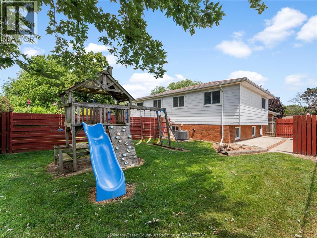 19 Bruce, Leamington, Ontario N8H 4C4 - Photo 24 - 26019509