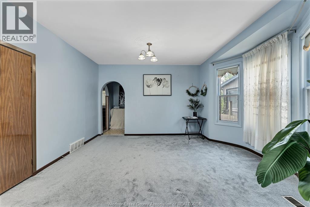841 Pierre Avenue, Windsor, Ontario  N9A 2K6 - Photo 8 - 26019348