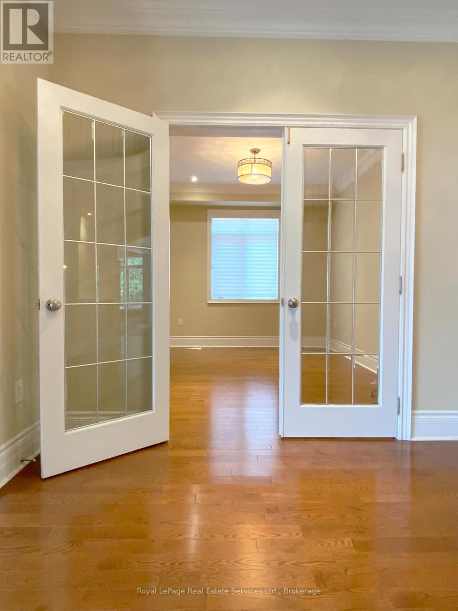3385 Liptay Avenue, Oakville, Ontario  L6M 0M8 - Photo 10 - W13662826