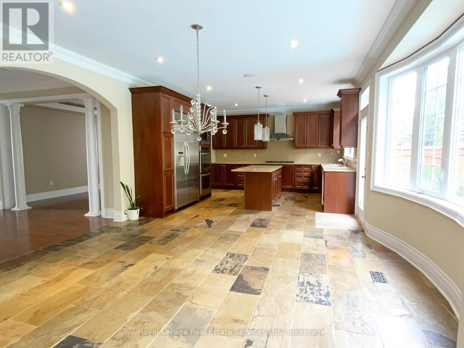 3385 Liptay Avenue, Oakville, Ontario  L6M 0M8 - Photo 13 - W13662826