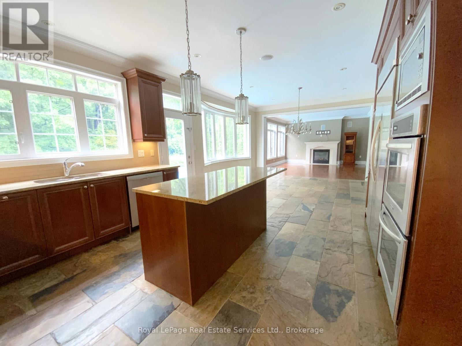 3385 Liptay Avenue, Oakville, Ontario  L6M 0M8 - Photo 18 - W13662826