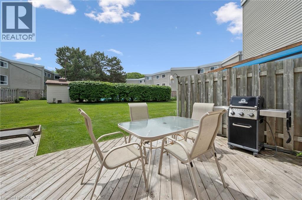 60 Elmsdale Drive Unit# 25, Kitchener, Ontario  N2E 2G4 - Photo 25 - 40854843