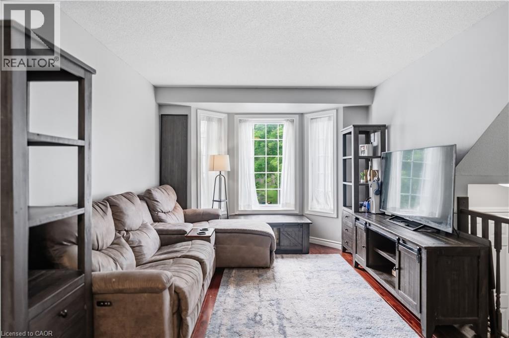 692 Grange Crescent, Waterloo, Ontario  N2T 2L8 - Photo 12 - 40854819