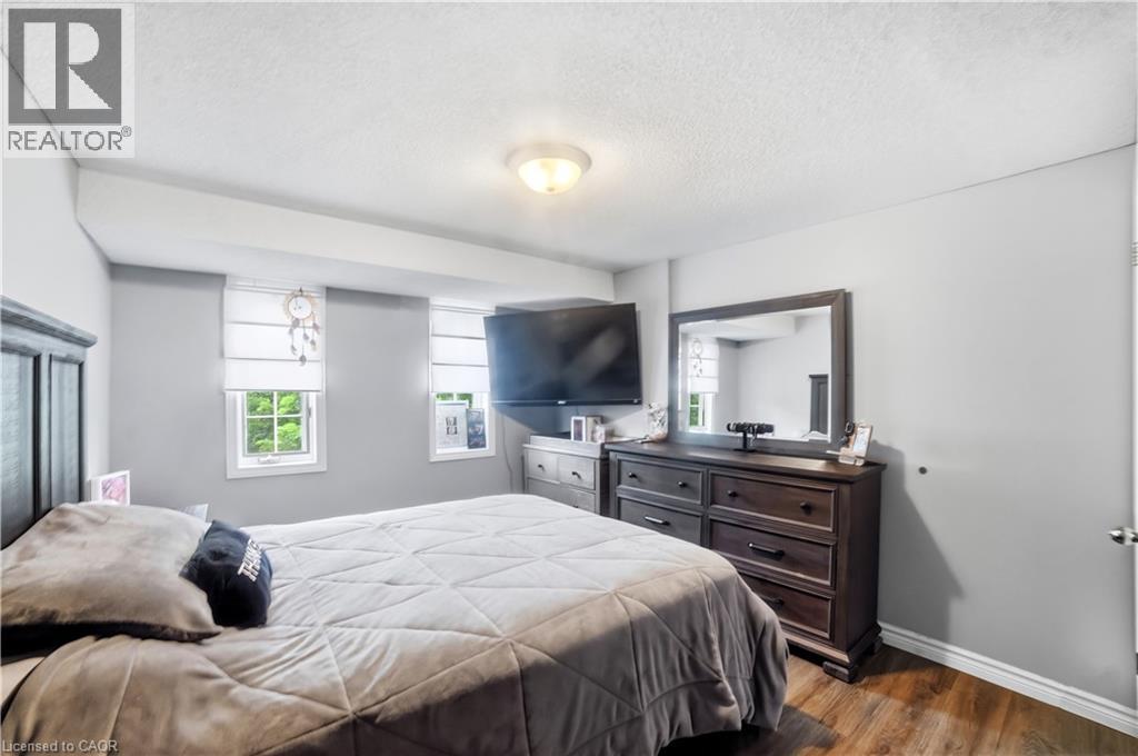692 Grange Crescent, Waterloo, Ontario  N2T 2L8 - Photo 18 - 40854819