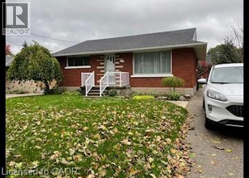 15 PINECREST Drive Unit# Lower, kitchener, Ontario