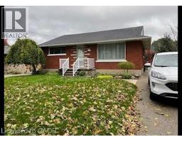 15 PINECREST Drive Unit# Lower, Kitchener, Ontario