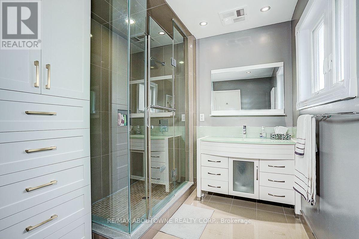 99 Brahms Avenue, Toronto, Ontario M2H 1H5 - Photo 32 - C13662632