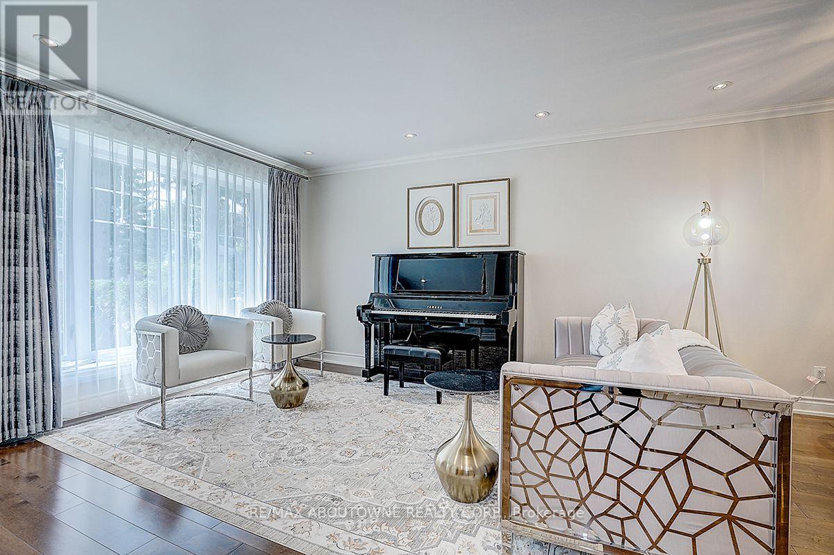 99 Brahms Avenue, Toronto, Ontario M2H 1H5 - Photo 6 - C13662632