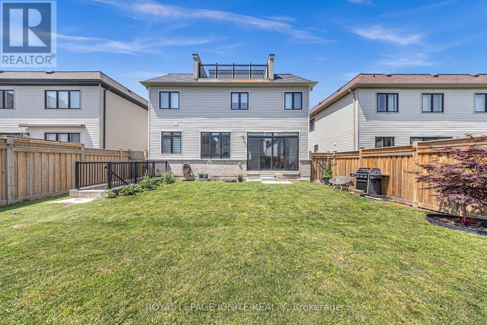 11 Larkin Lane, Clarington, Ontario  L1C 4A7 - Photo 6 - E13662664
