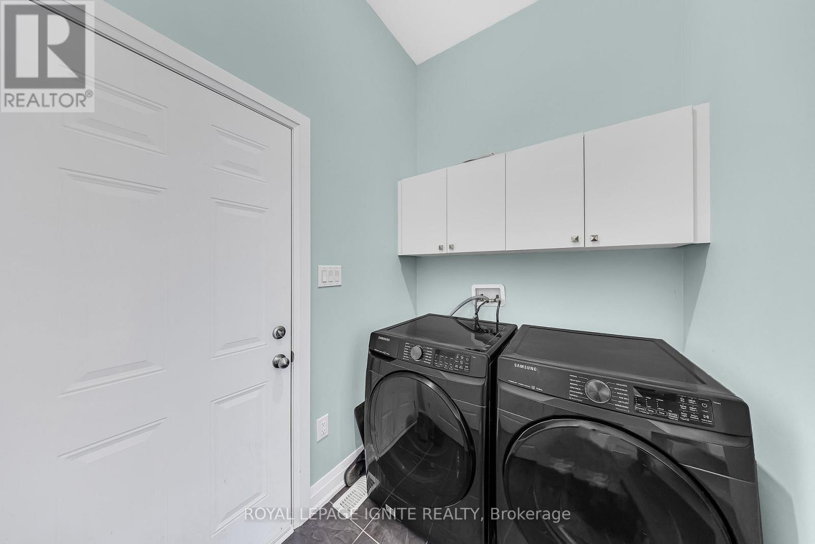 11 Larkin Lane, Clarington, Ontario  L1C 4A7 - Photo 8 - E13662664