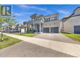 11 LARKIN LANE, Clarington, Ontario
