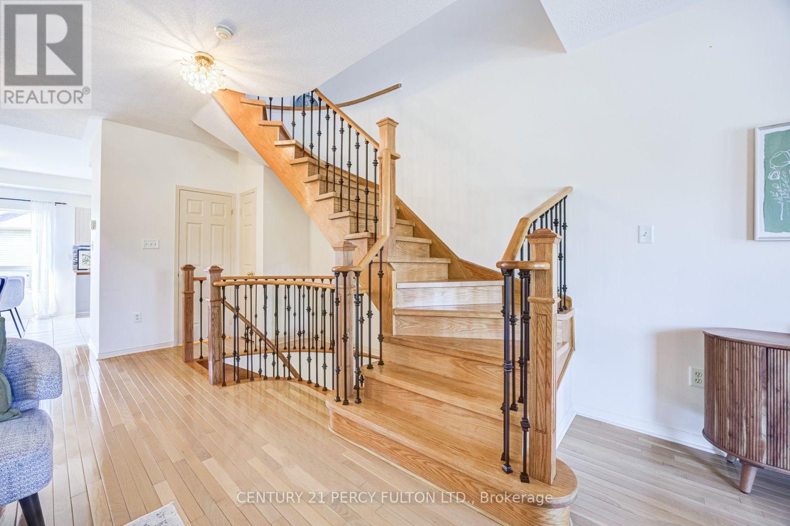 1532 Hummingbird Court, Pickering, Ontario  L1V 7H9 - Photo 12 - E13662730