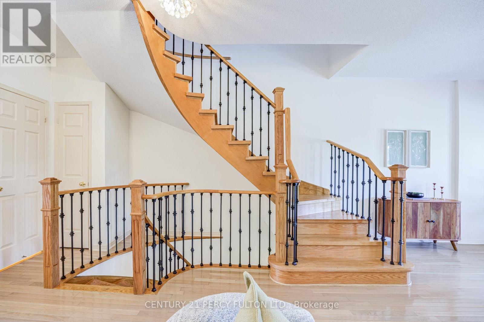 1532 Hummingbird Court, Pickering, Ontario  L1V 7H9 - Photo 16 - E13662730