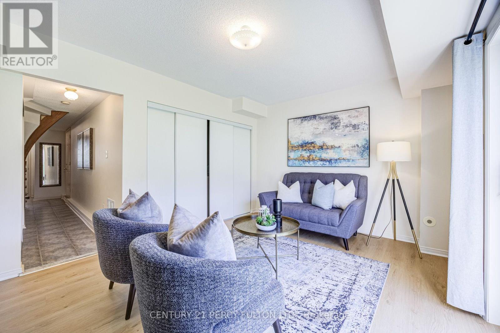 1532 Hummingbird Court, Pickering, Ontario  L1V 7H9 - Photo 3 - E13662730