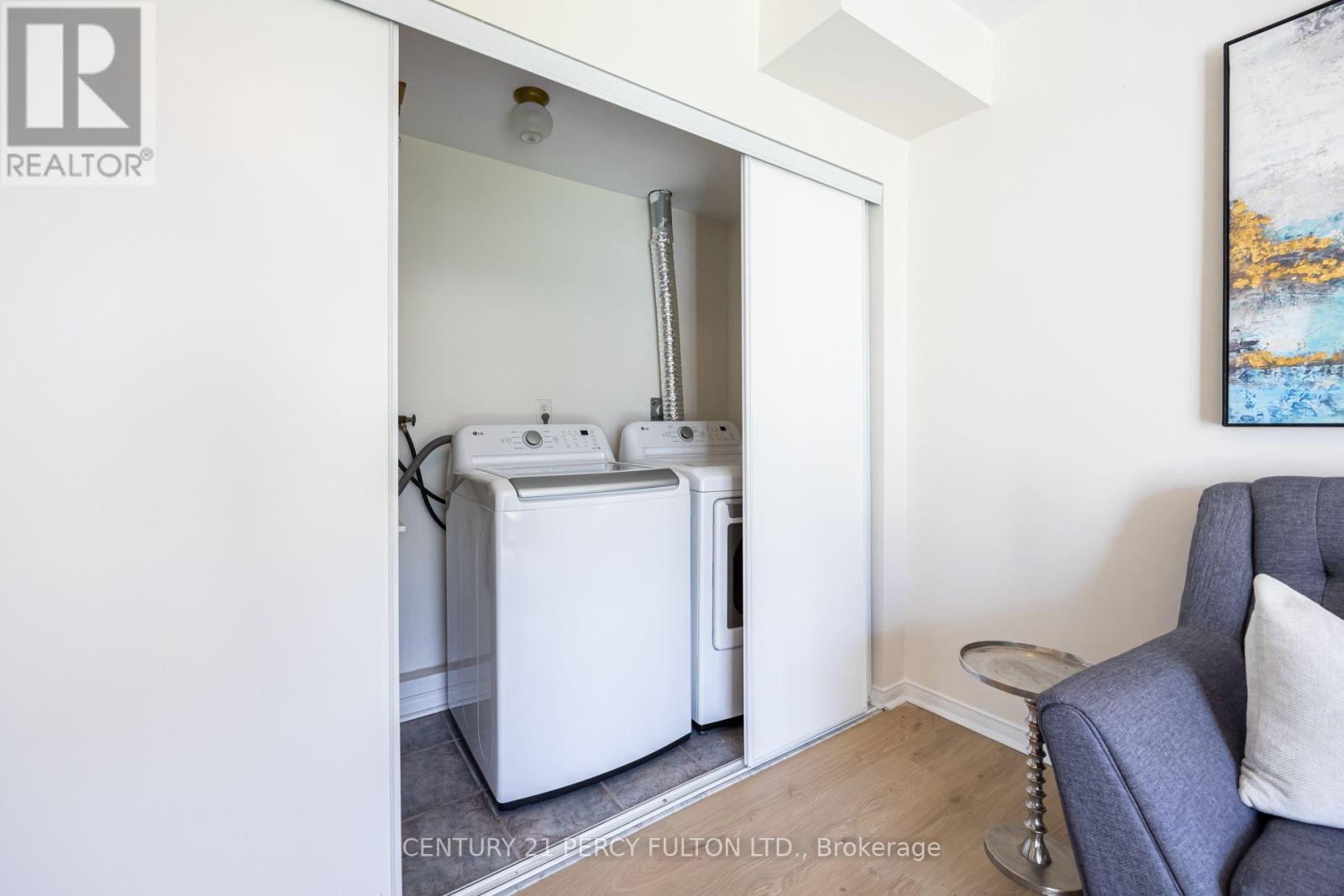 1532 Hummingbird Court, Pickering, Ontario  L1V 7H9 - Photo 38 - E13662730