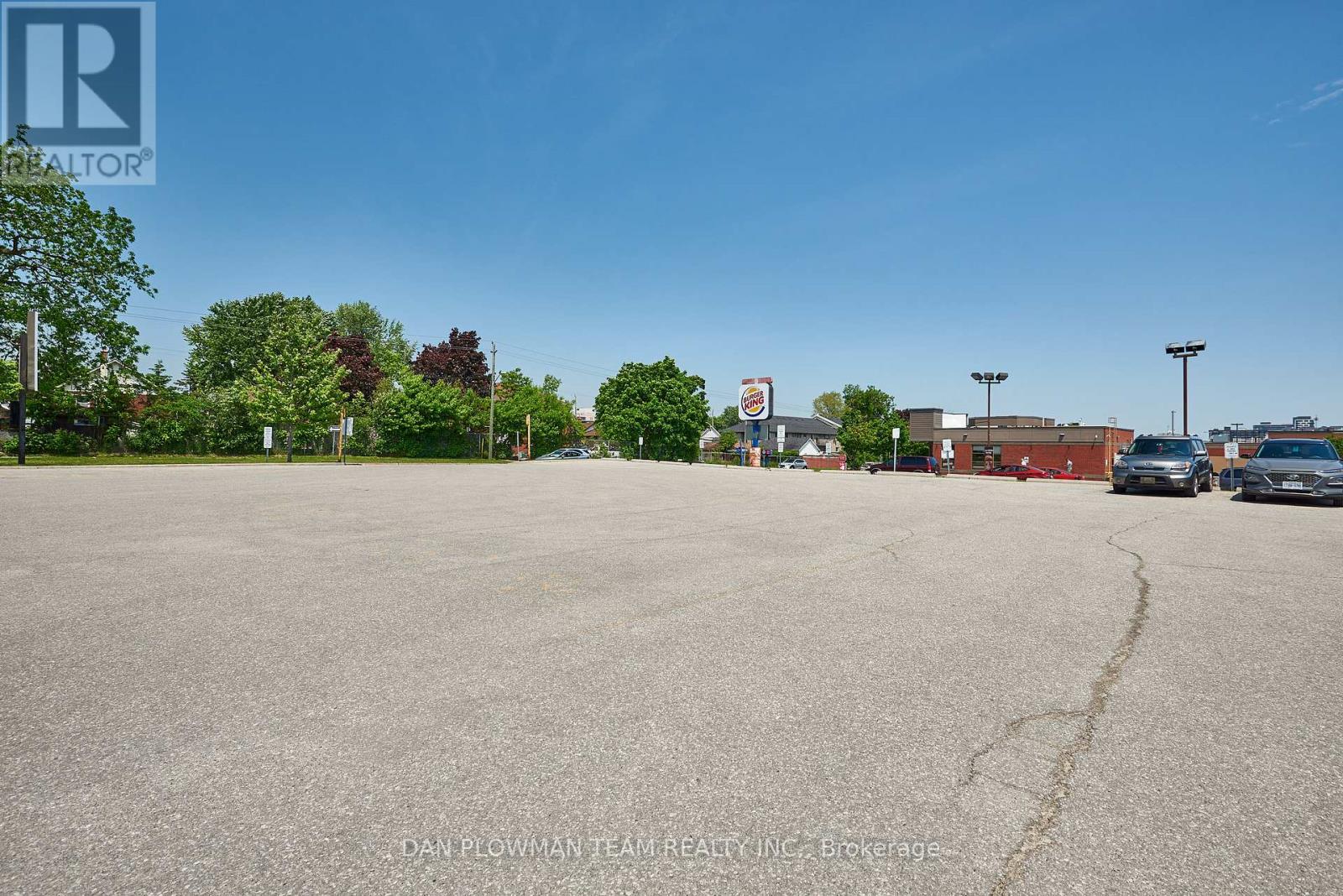 101 - 360 King Street W, Oshawa, Ontario L1J 2J9 - Photo 4 - E13662738