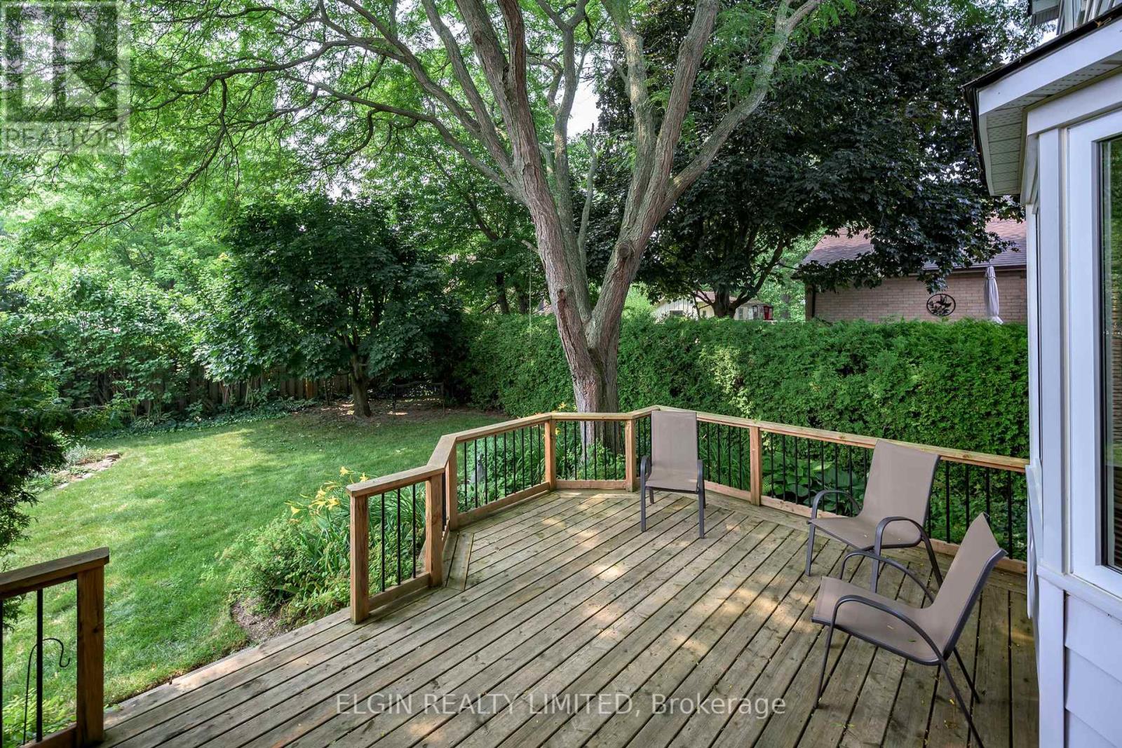 16 Massey Drive, St. Thomas, Ontario  N5R 5M6 - Photo 10 - X13662640