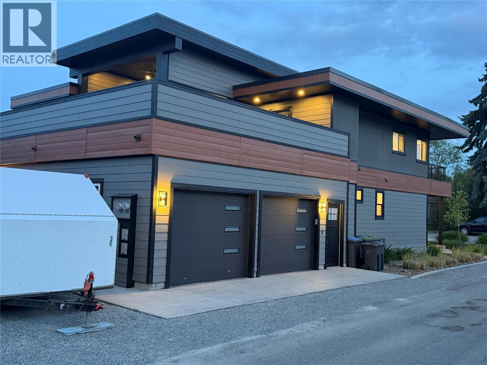 338 Burne Avenue, Kelowna, British Columbia  V1Y 5P1 - Photo 5 - 10385397