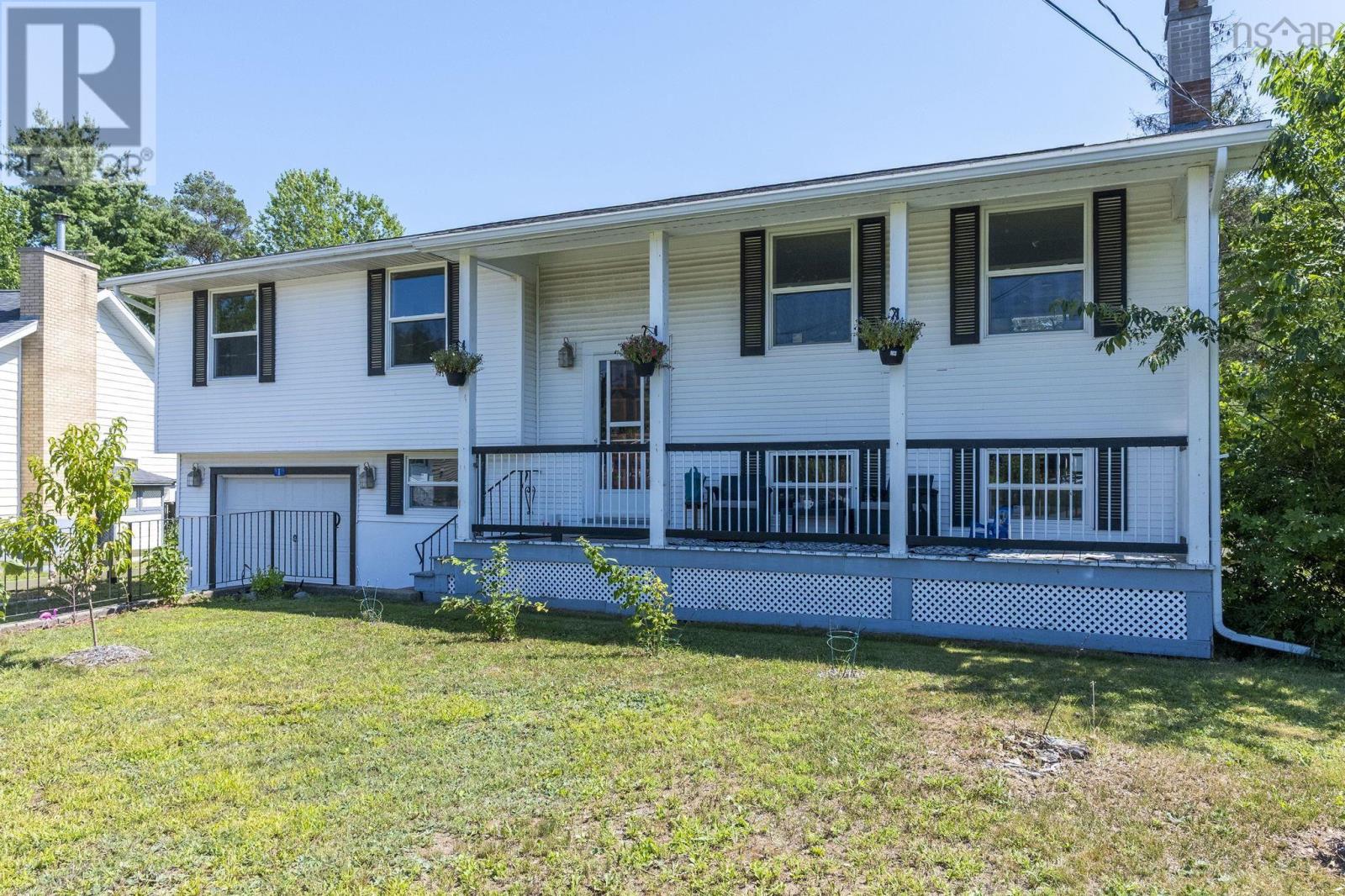 1 Mckenzie Drive, Middleton, Nova Scotia  B0S 1P0 - Photo 3 - 202620271