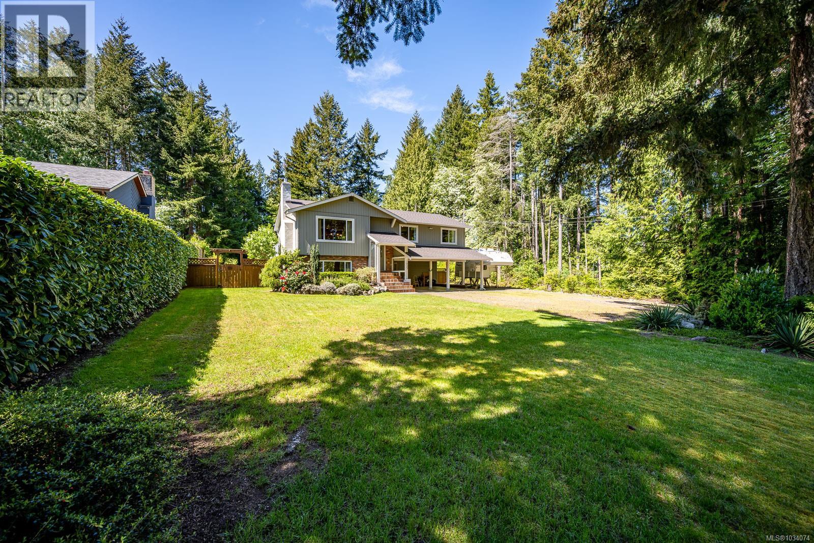 1023 Sylvan Rd, Comox, British Columbia