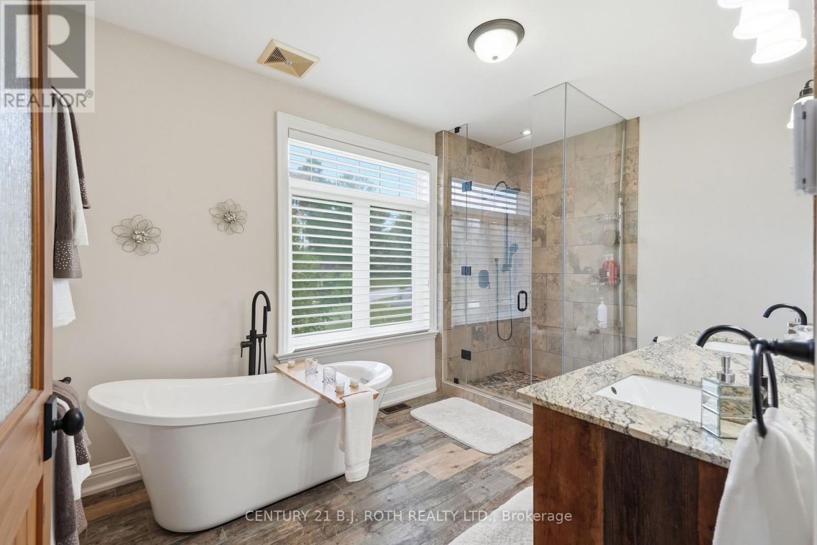 2055 Forest Valley Drive, Innisfil, Ontario  L9S 4A4 - Photo 16 - N13662834