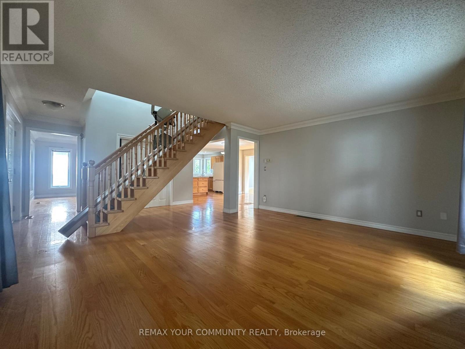 203 Lake Drive E, Georgina, Ontario  L4P 3E9 - Photo 13 - N13662838