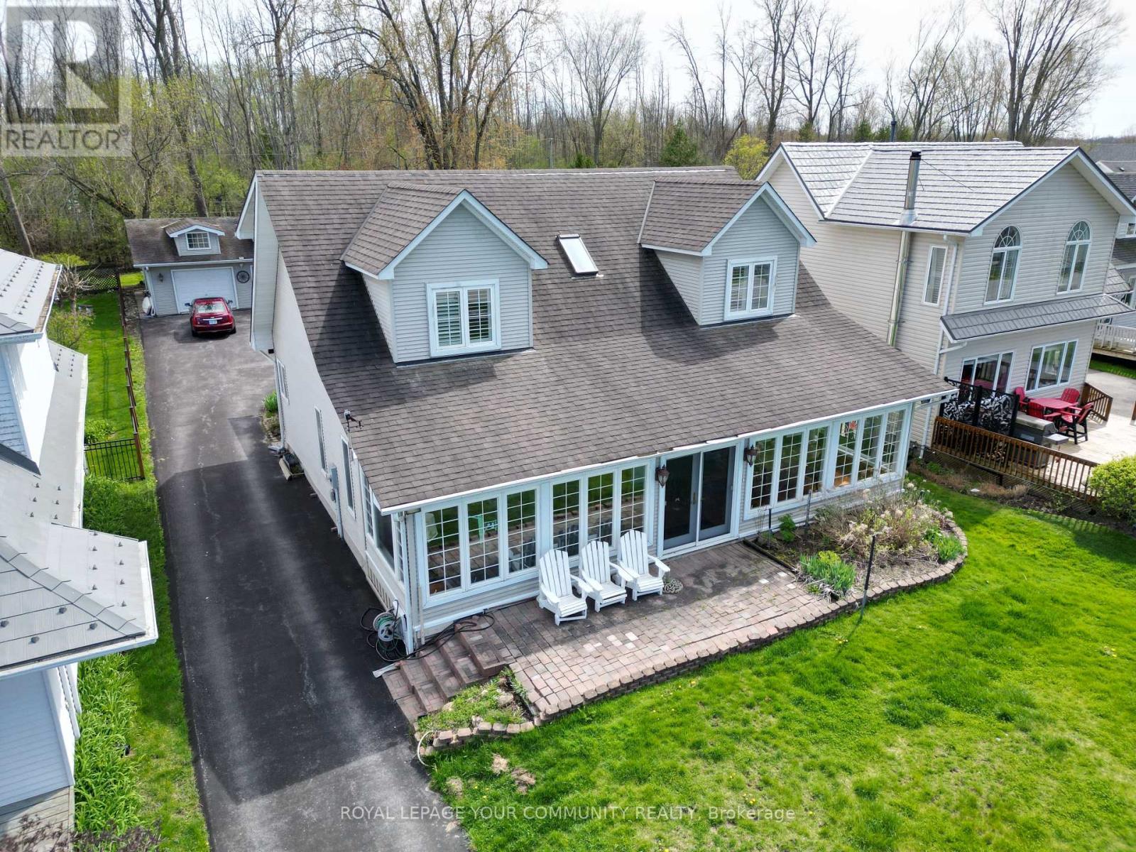 203 Lake Drive E, Georgina, Ontario  L4P 3E9 - Photo 2 - N13662838