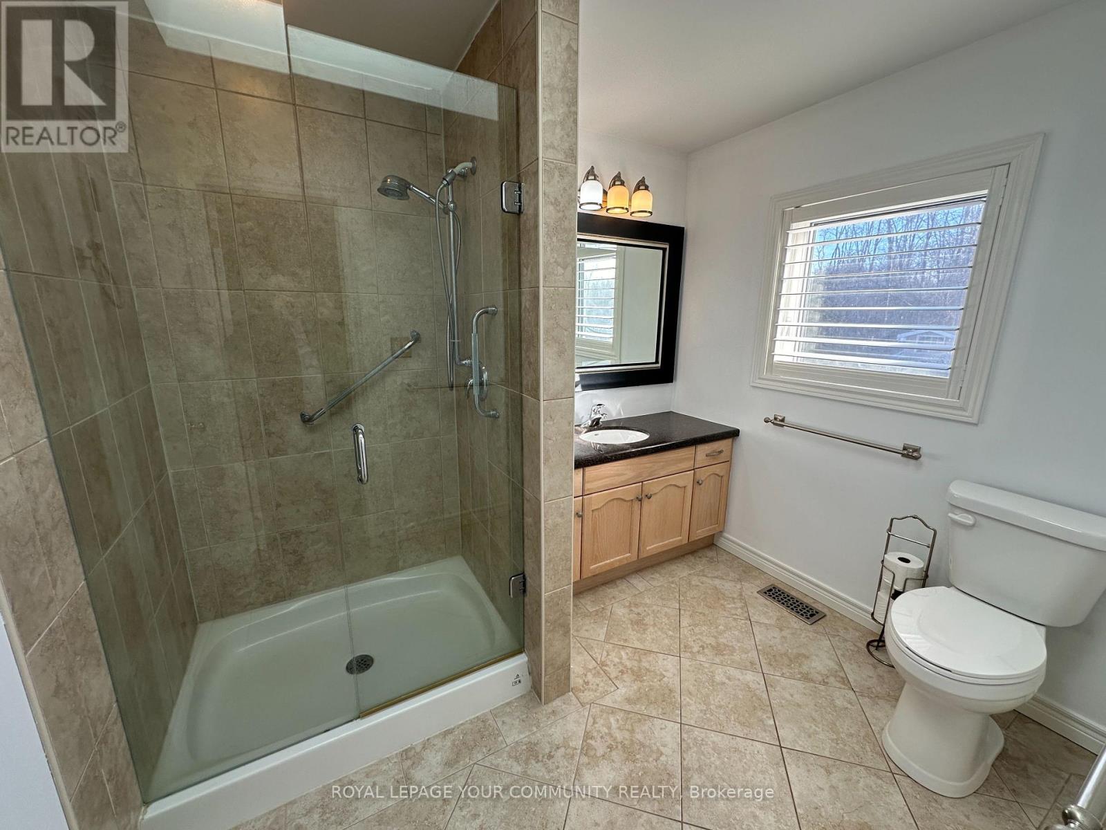 203 Lake Drive E, Georgina, Ontario  L4P 3E9 - Photo 29 - N13662838