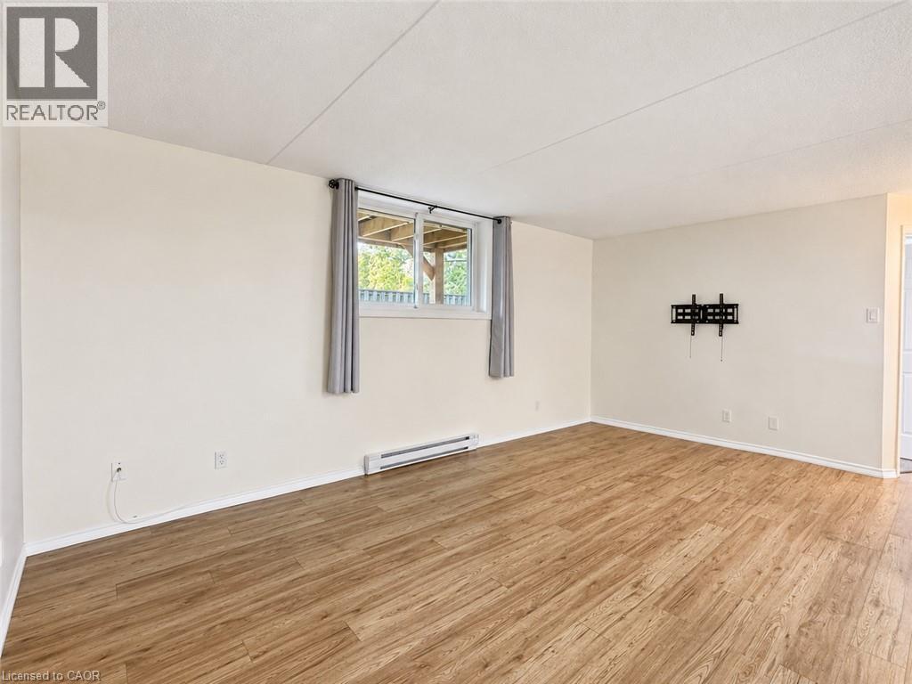 266 Overlea Drive Unit# 402, Kitchener, Ontario  N2M 5N2 - Photo 5 - 40853150